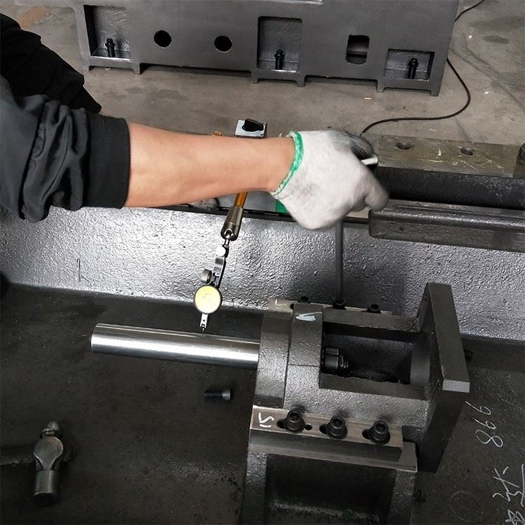 ball screw