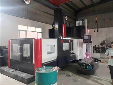 Double Column Vertical Machining Center